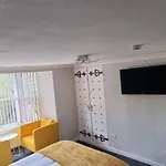 Inn The Angel 3*