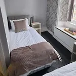 The Angel 3* Alston